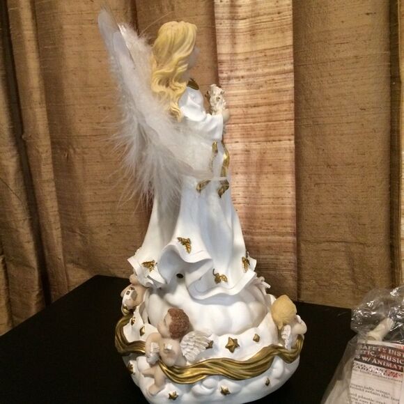 NIB NWT Christmas International Musical Lite Angel - Picture 4 of 8